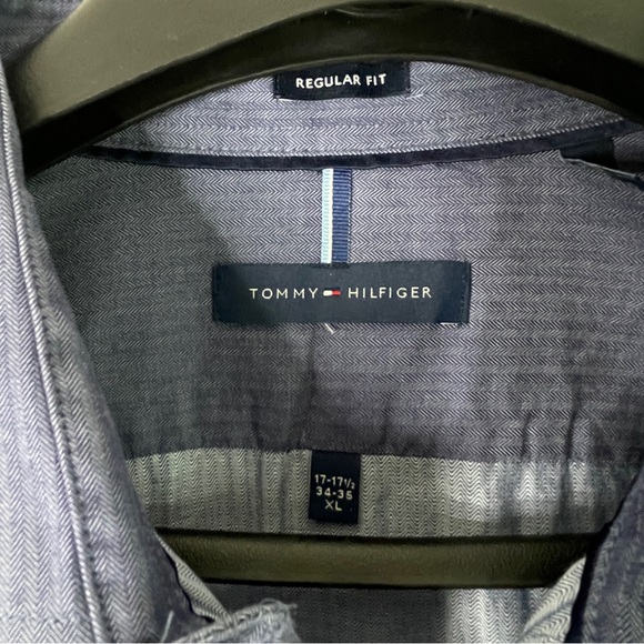 Tommy Hilfiger Men’s Blue Button Down Shirt Regular Fit Size XL 100% Cotton - Picture 6 of 11